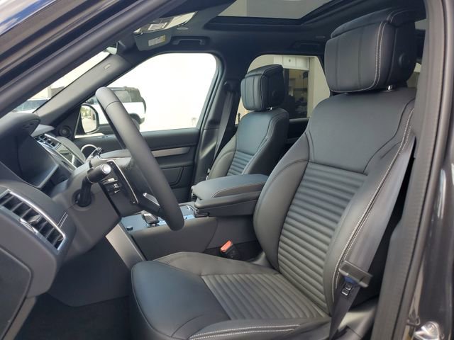 New 2025 Land Rover Discovery Dynamic SE AWD/4WD image 19