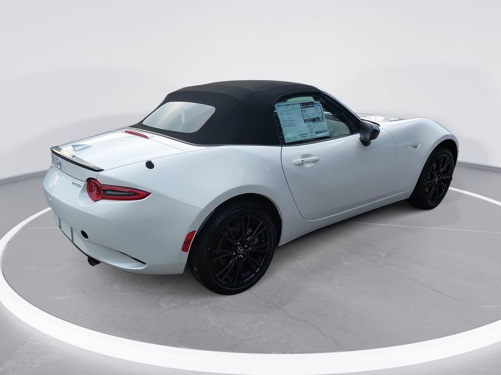 New 2026 MAZDA MX-5 Miata Club w/ Interior Package RWD image 5
