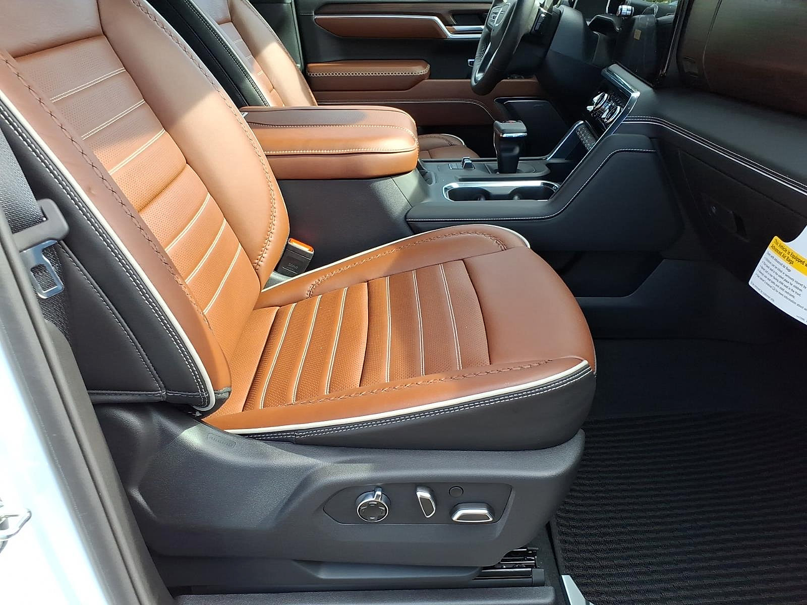 New 2026 GMC Sierra 1500 Denali Ultimate AWD/4WD image 8