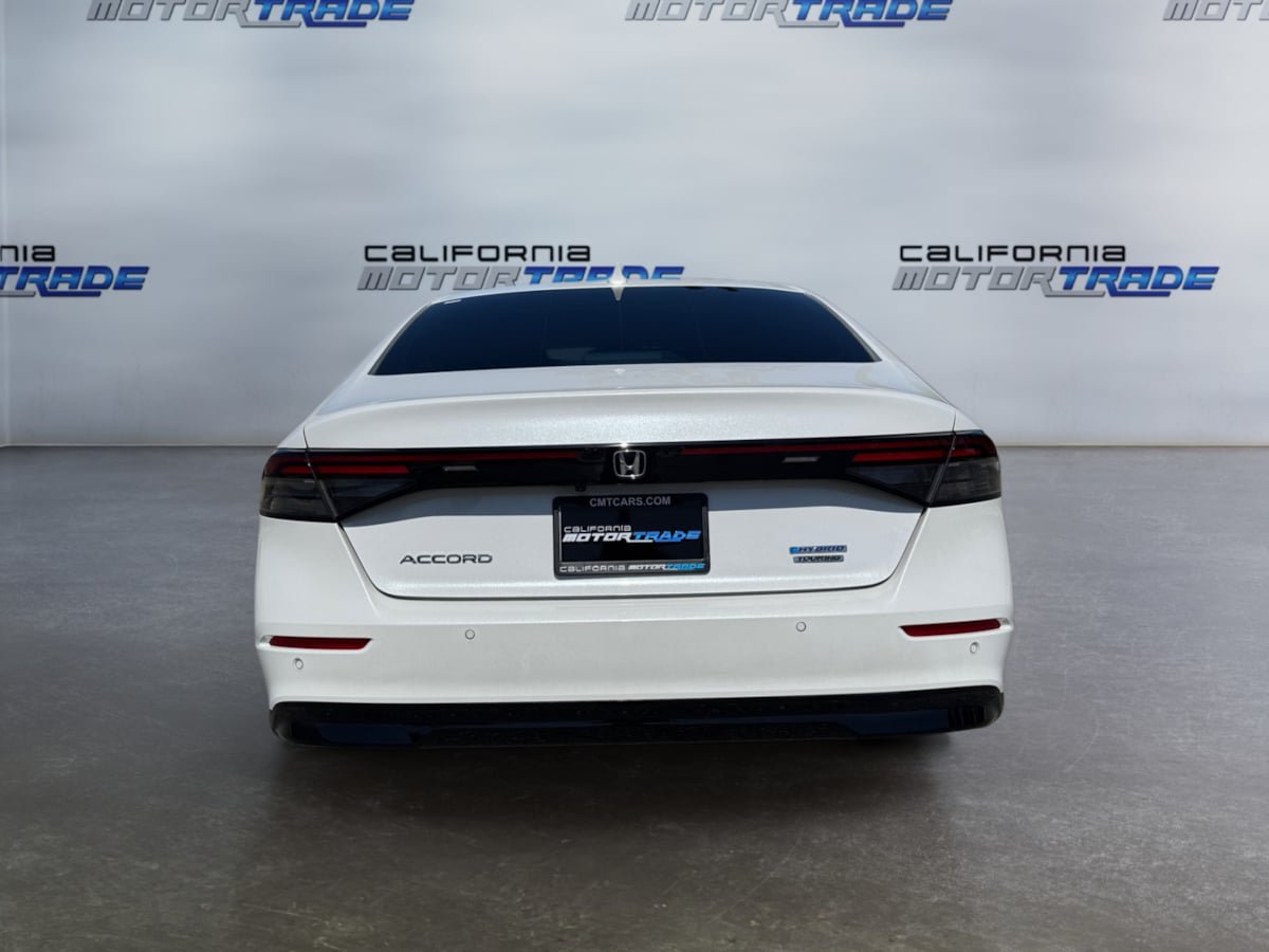 Used 2025 Honda Accord Touring image 6