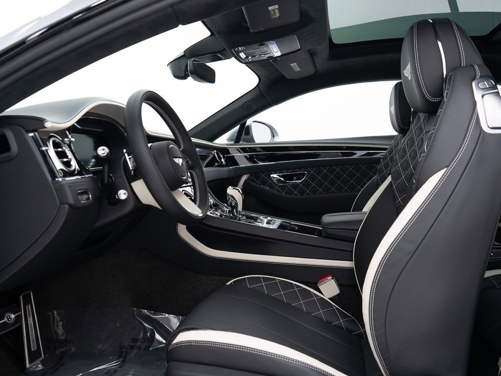 Used 2024 Bentley Continental GT Speed image 15