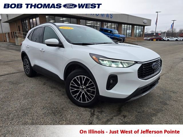 Used 2023 Ford Escape SE video 1