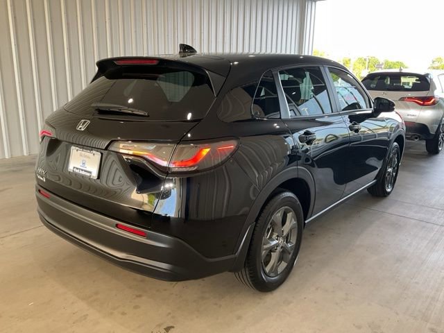 New 2026 Honda HR-V LX image 18