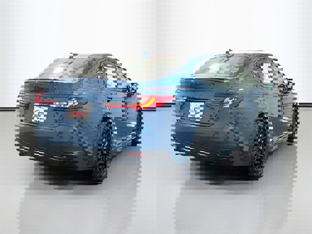 New 2026 Toyota Camry SE image 4