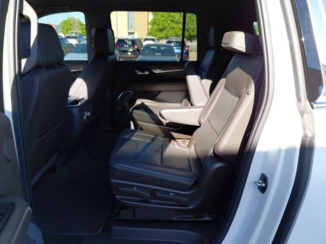 Used 2022 GMC Yukon XL Denali AWD/4WD image 27