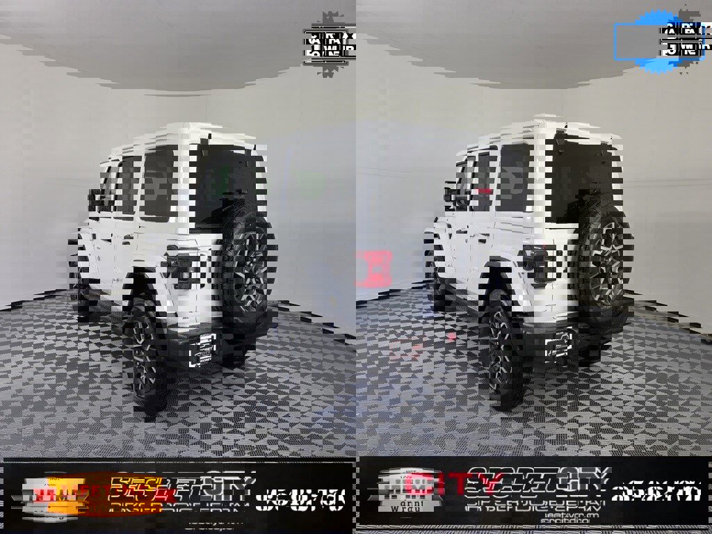 Used 2024 Jeep Wrangler Sahara image 5