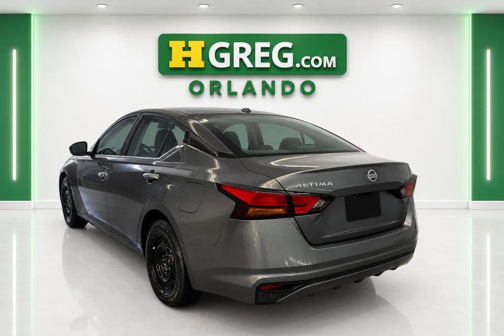 Used 2022 Nissan Altima 2.5 S FWD image 2