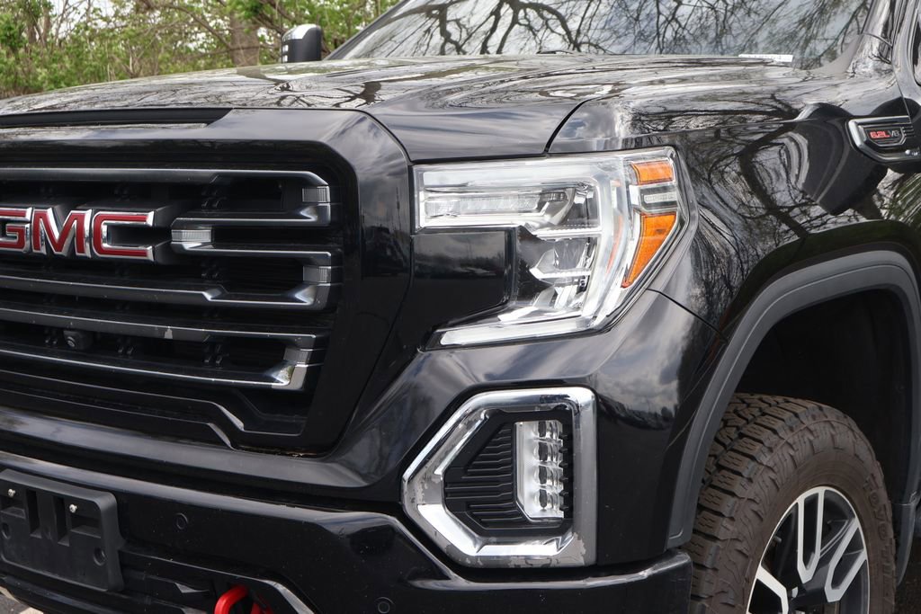 Used 2022 GMC Sierra 1500 AT4 w/ AT4 Premium Package image 3