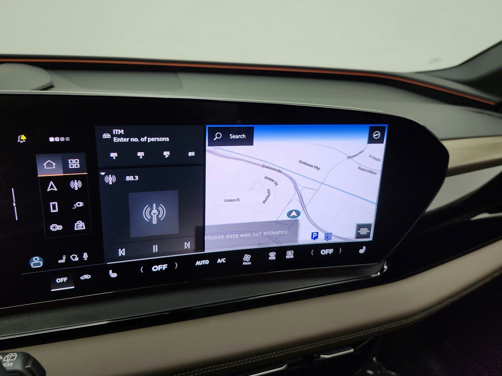 Used 2025 Audi Q6 e-tron Premium Plus w/ Premium Plus image 14