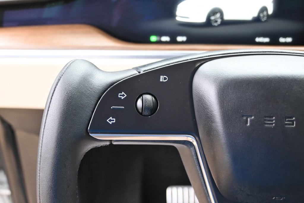 Used 2023 Tesla Model X AWD/4WD image 19