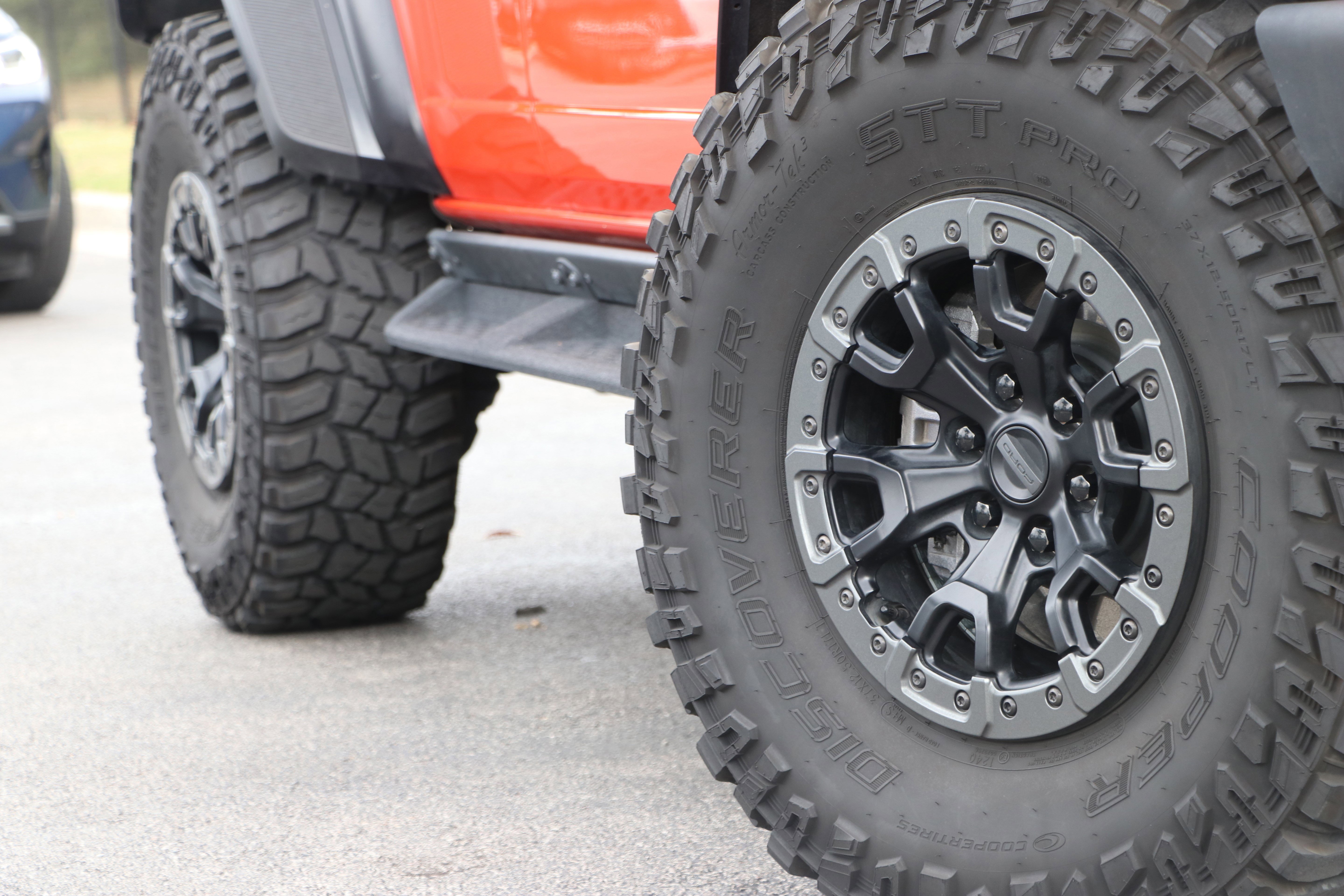 Used 2023 Ford Bronco Raptor video 3