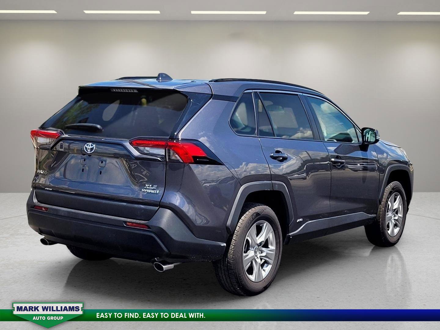 Used 2024 Toyota RAV4 XLE image 2