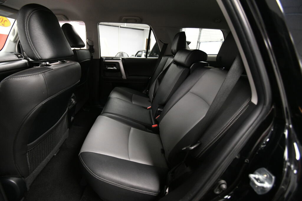 Certified 2024 Toyota 4Runner SR5 Premium image 27