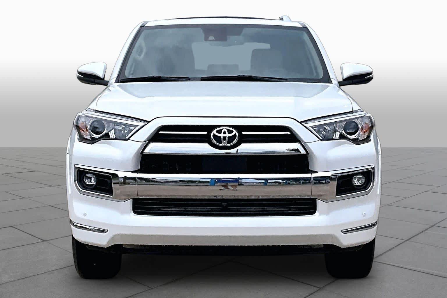 Used 2024 Toyota 4Runner Limited AWD/4WD image 4