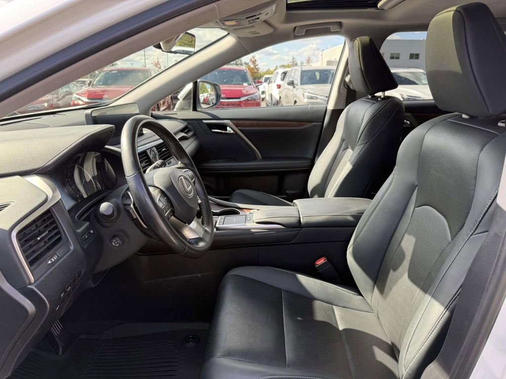 Used 2022 Lexus RX 350L Premium image 14