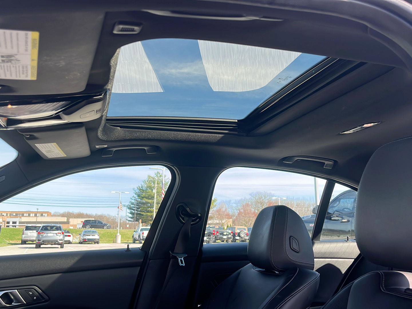 Used 2024 BMW 330e 330e image 29