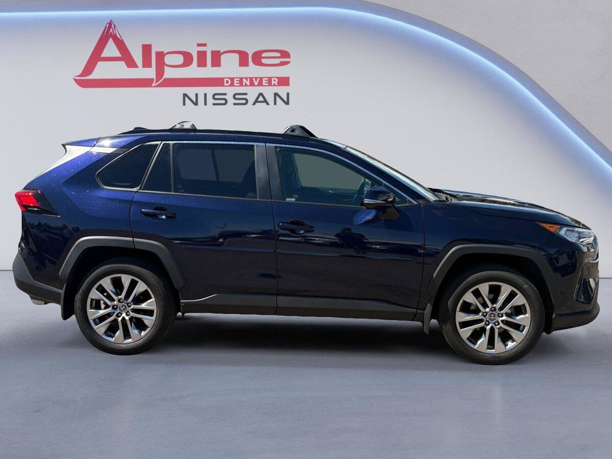 Used 2021 Toyota RAV4 XLE Premium AWD/4WD image 6