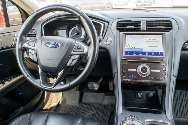 Used 2020 Ford Fusion Energi Titanium FWD image 26