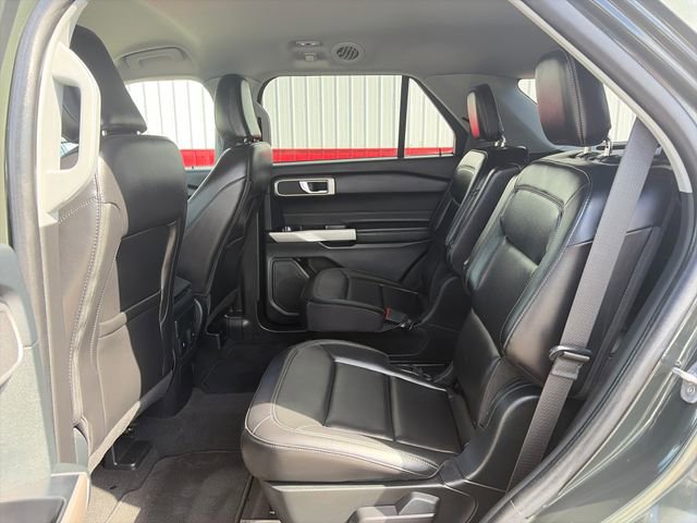 Used 2023 Ford Explorer XLT w/ Equipment Group 202A AWD/4WD image 38