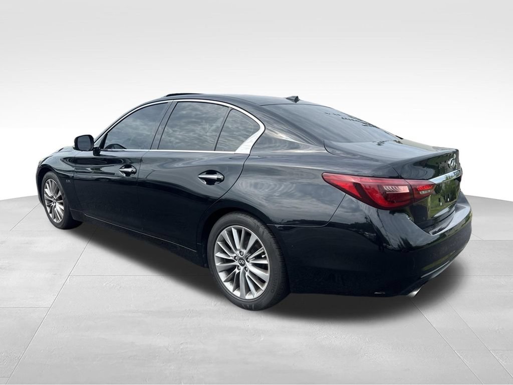 Used 2018 INFINITI Q50 Luxe RWD image 6