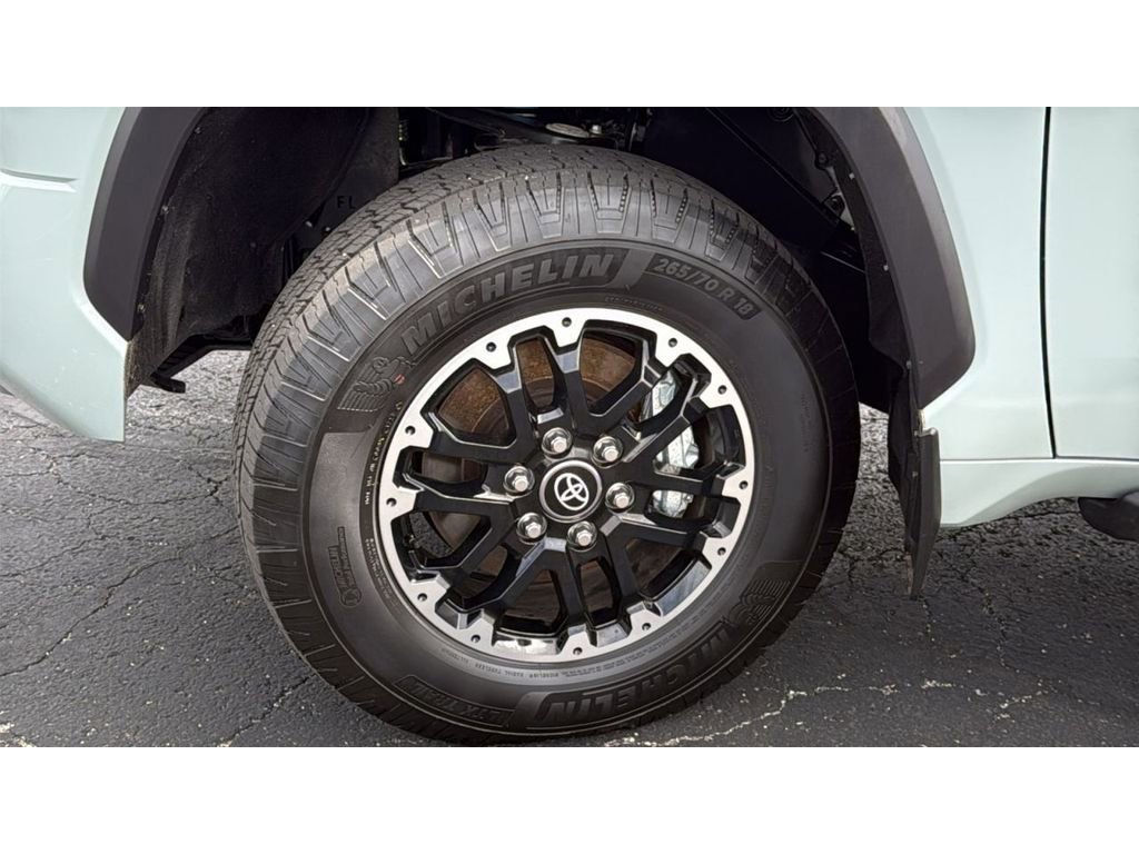 Used 2025 Toyota Tundra SR5 w/ TRD Off-Road Package AWD/4WD image 10