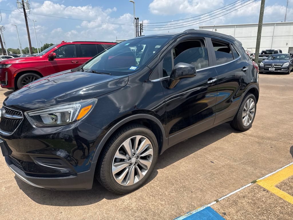 Used 2020 Buick Encore Preferred w/ Safety Package FWD image 4