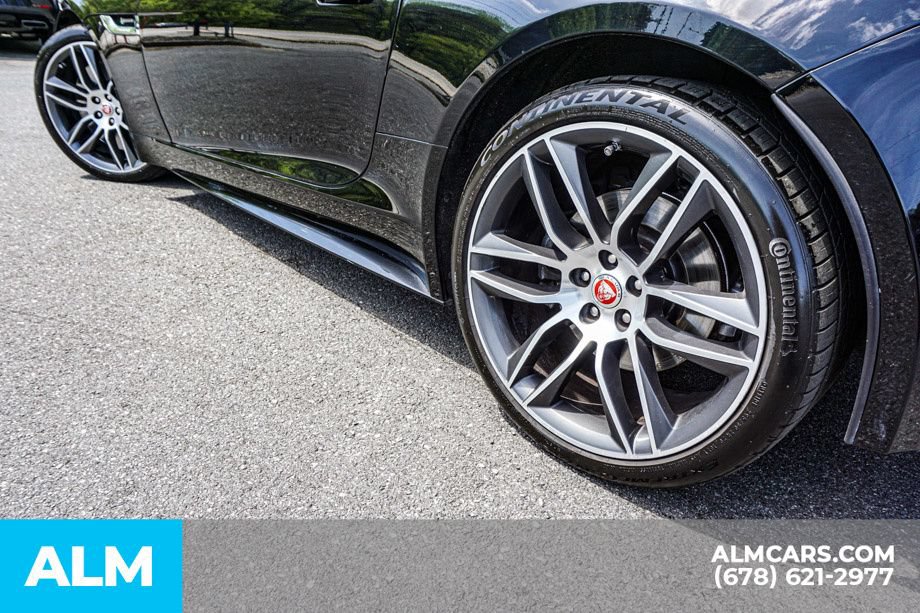 Used 2020 Jaguar F-TYPE R-Dynamic RWD image 22