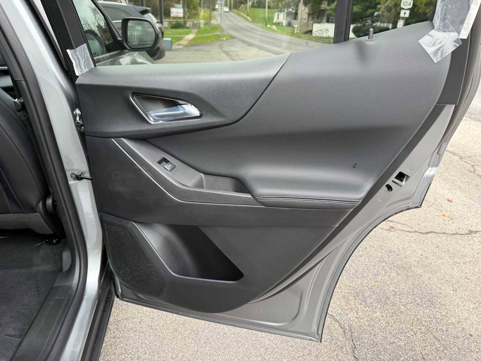 New 2026 Chevrolet Equinox LT w/ Convenience Package II image 32