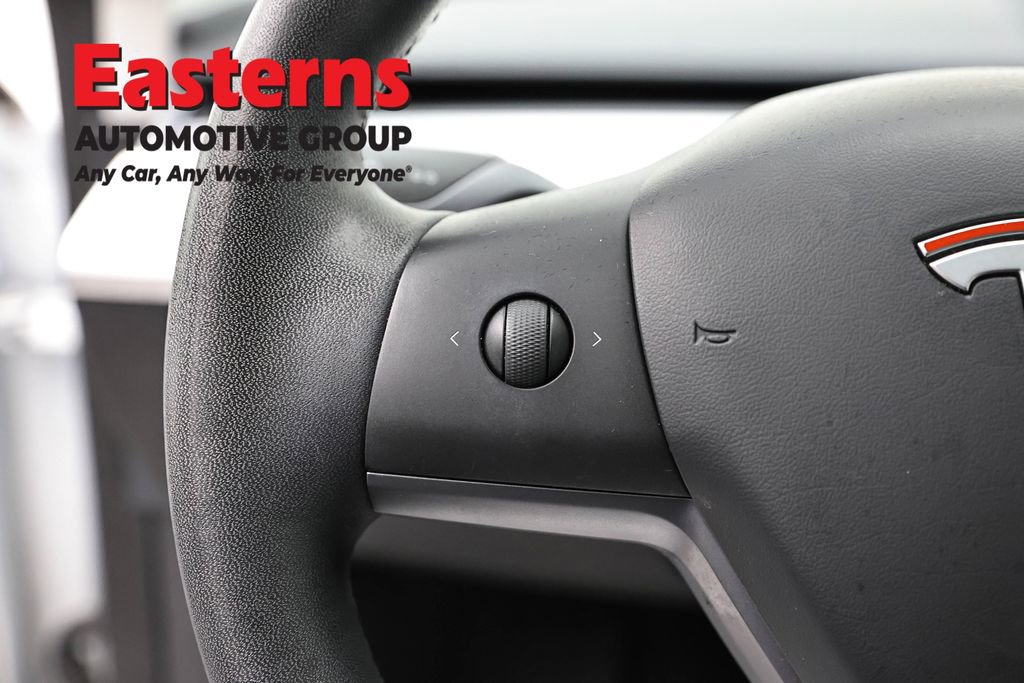 Used 2020 Tesla Model Y Long Range image 14