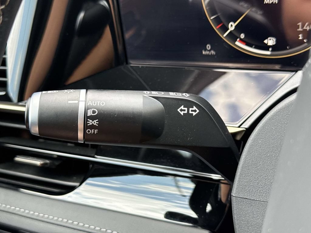 Used 2025 INFINITI QX80 Autograph AWD/4WD image 40