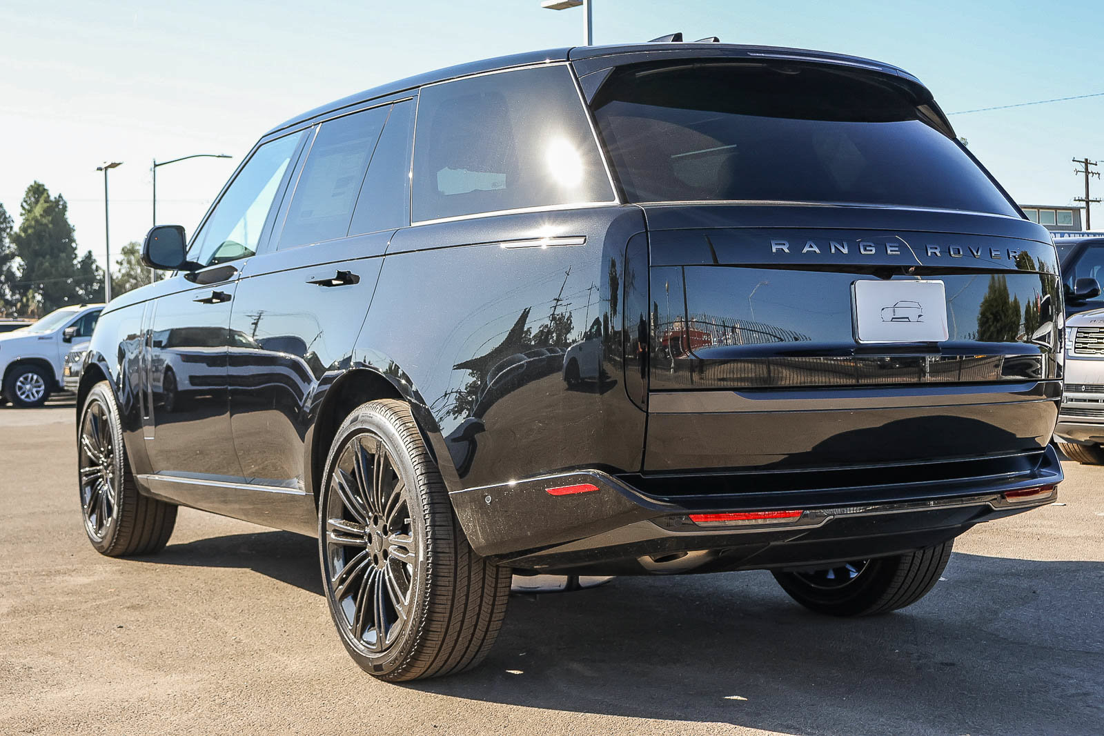 New 2026 Land Rover Range Rover SE AWD/4WD image 6