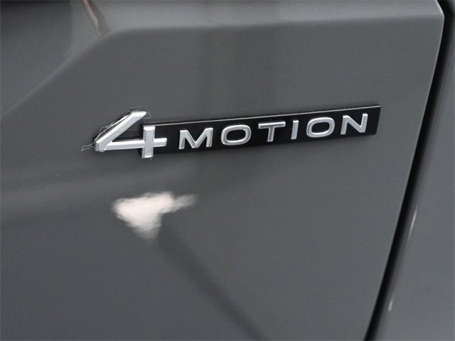 New 2025 Volkswagen Atlas Peak Edition SE image 24