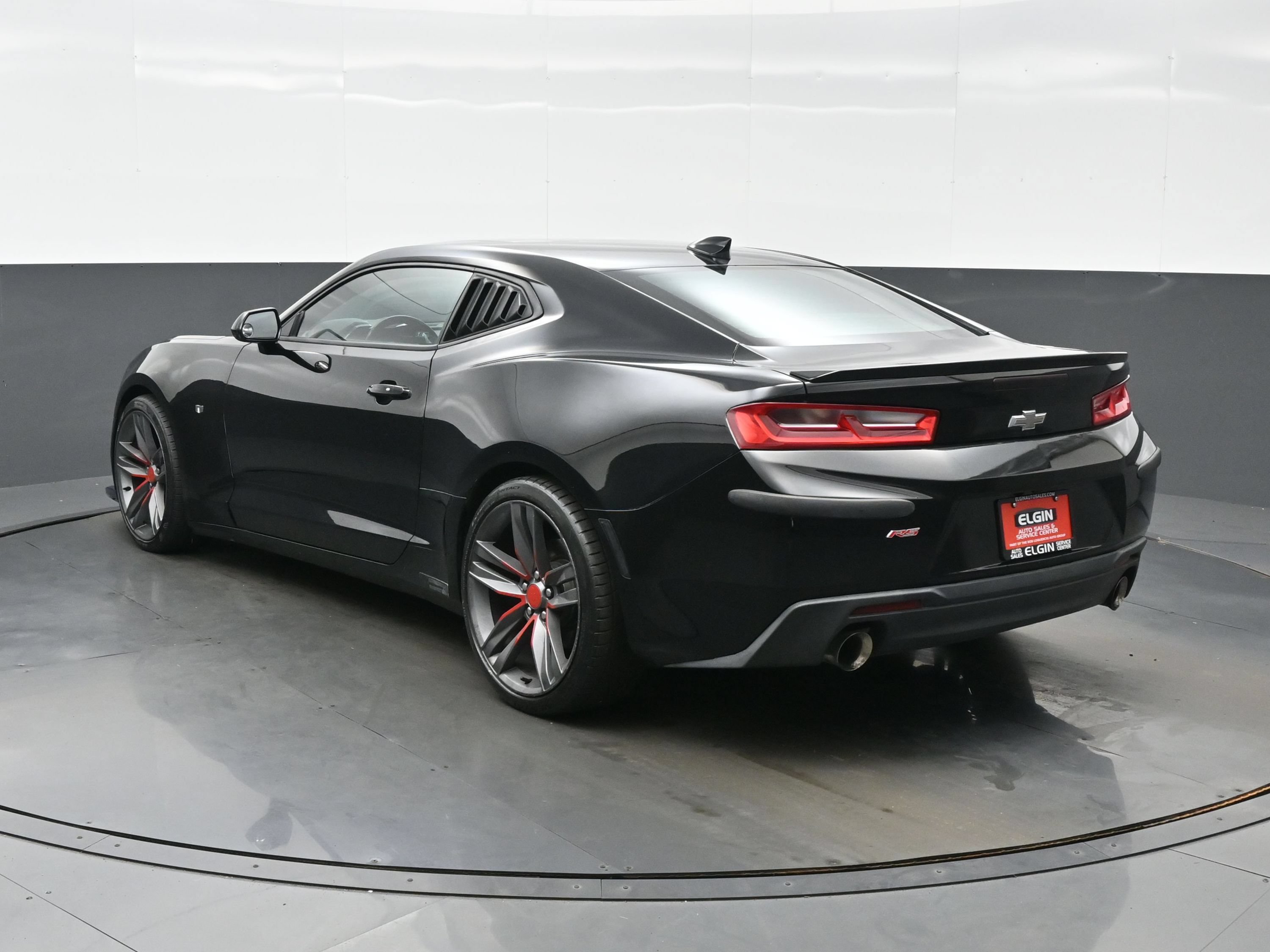 Used 2016 Chevrolet Camaro LT w/ RS Package RWD image 4
