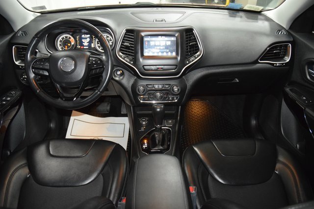 Used 2019 Jeep Cherokee Latitude Plus image 27