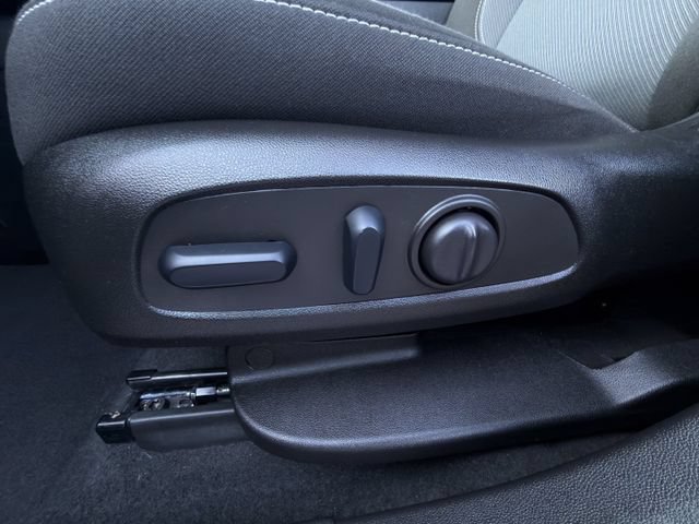 Used 2026 Chevrolet Blazer LT FWD image 24