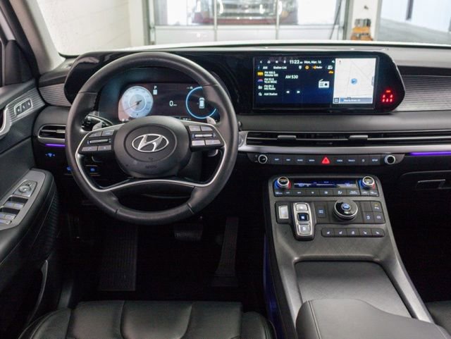 Used 2025 Hyundai Palisade Calligraphy image 12