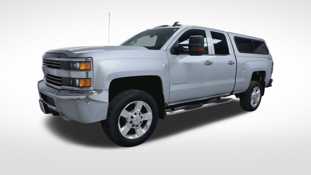 Used 2017 Chevrolet Silverado 2500 W/T w/ Snow Plow Prep Package AWD/4WD image 4