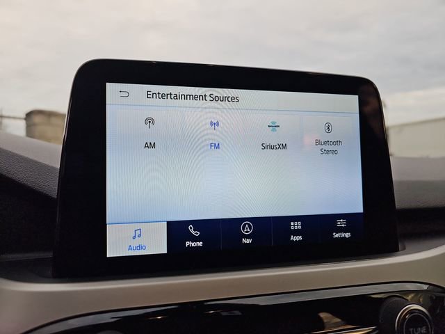 Used 2021 Ford Escape SE w/ SE Sport Appearance Package image 22