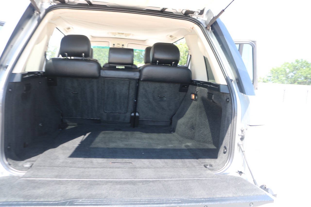Used 2009 Land Rover Range Rover HSE AWD/4WD image 17
