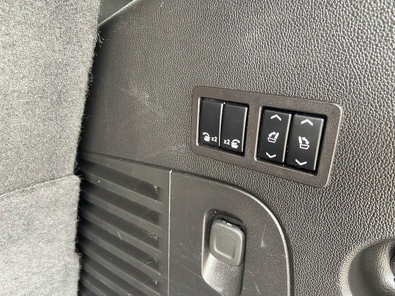 Used 2019 GMC Yukon SLT AWD/4WD image 25
