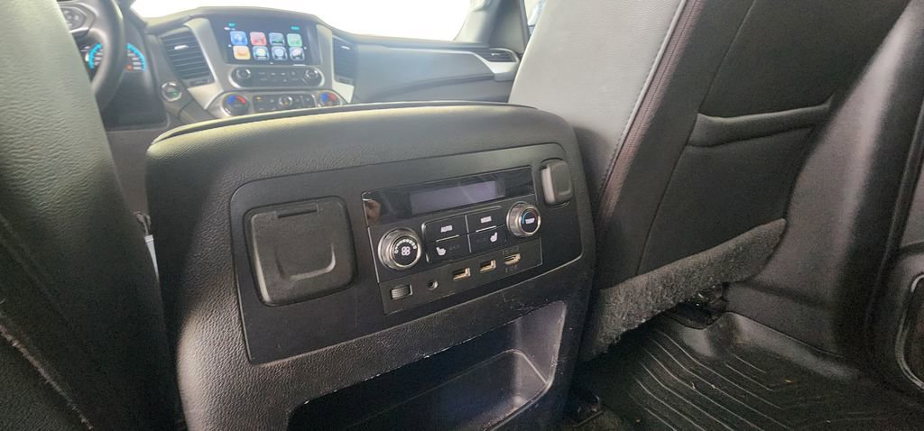 Used 2017 Chevrolet Suburban Premier AWD/4WD image 25
