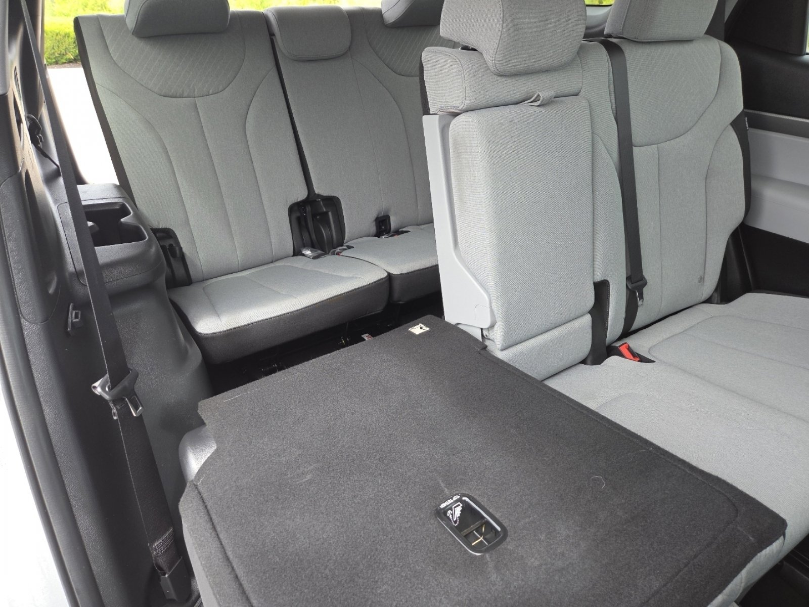 Used 2023 Hyundai Palisade SE AWD/4WD image 19