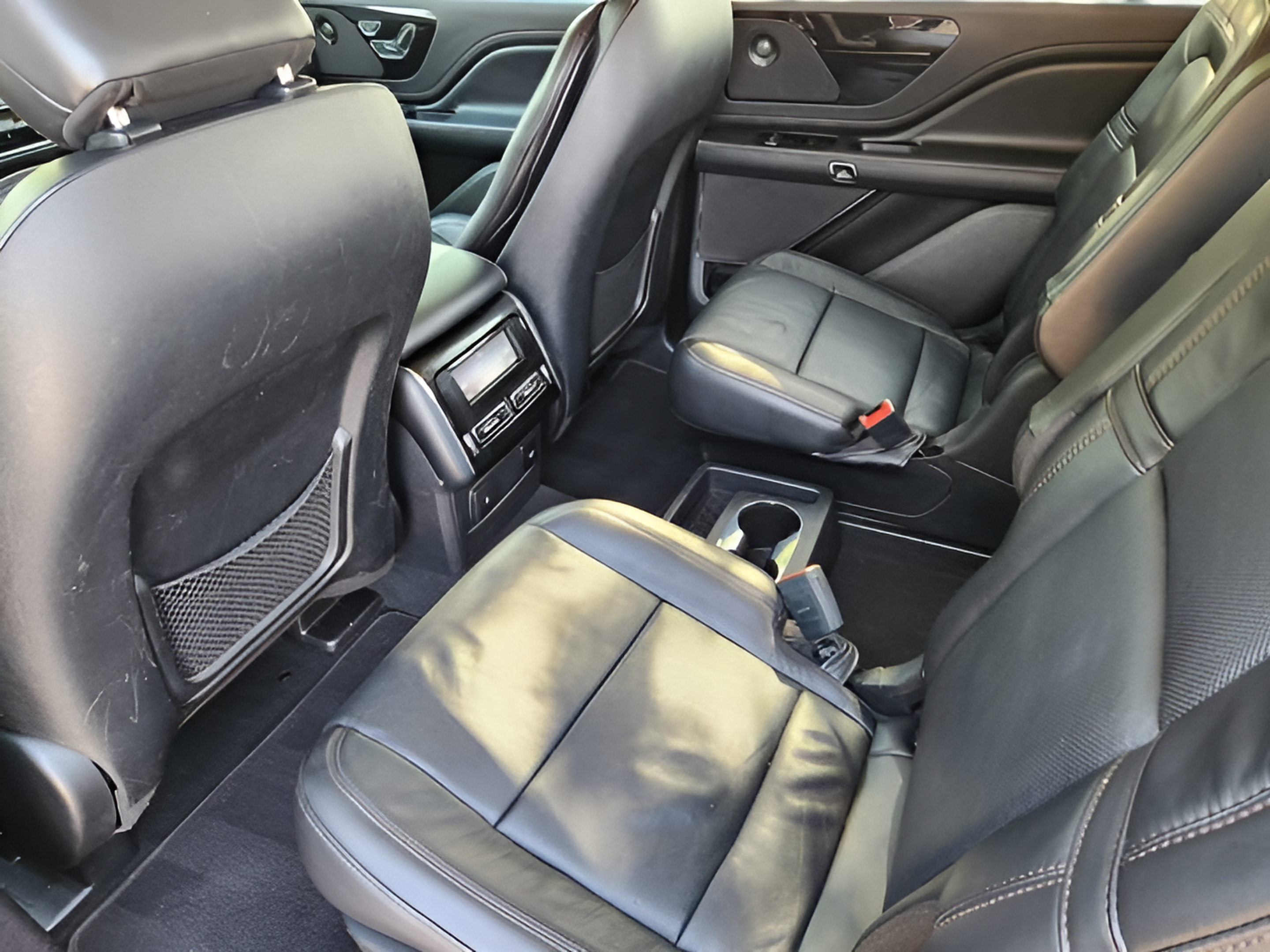 Used 2022 Lincoln Aviator Reserve w/ Elements Package Plus RWD image 31