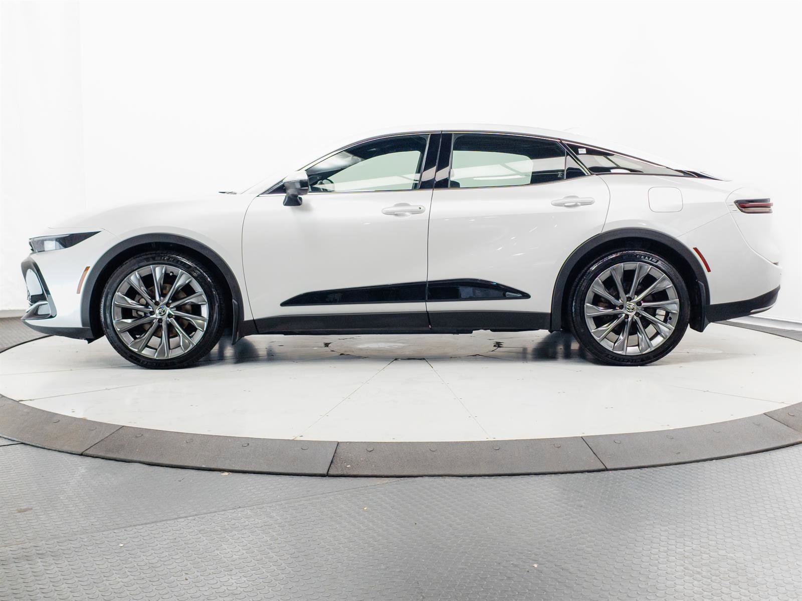 Certified 2023 Toyota Crown w/ Advanced Technology Package AWD/4WD image 8