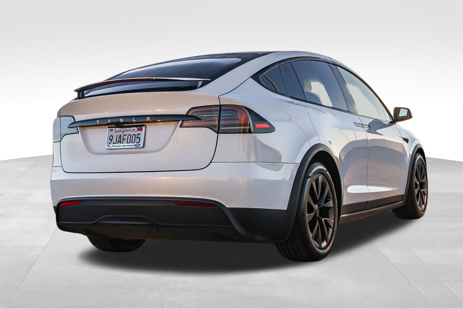 Used 2023 Tesla Model X image 5