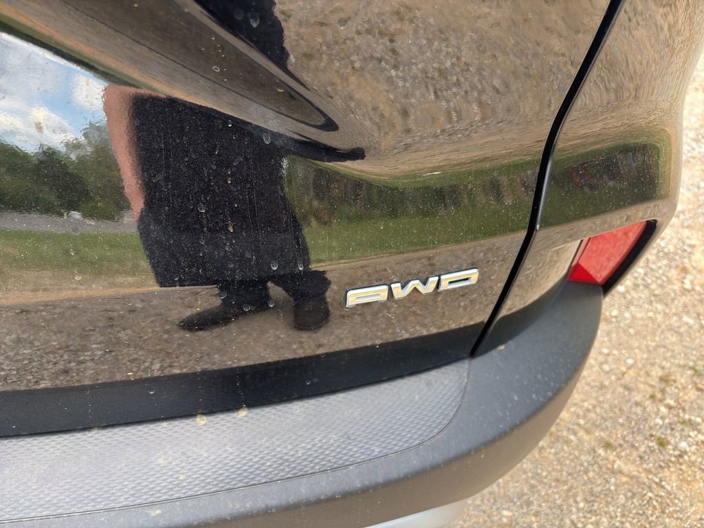 Certified 2025 Ford Escape Active AWD/4WD image 9