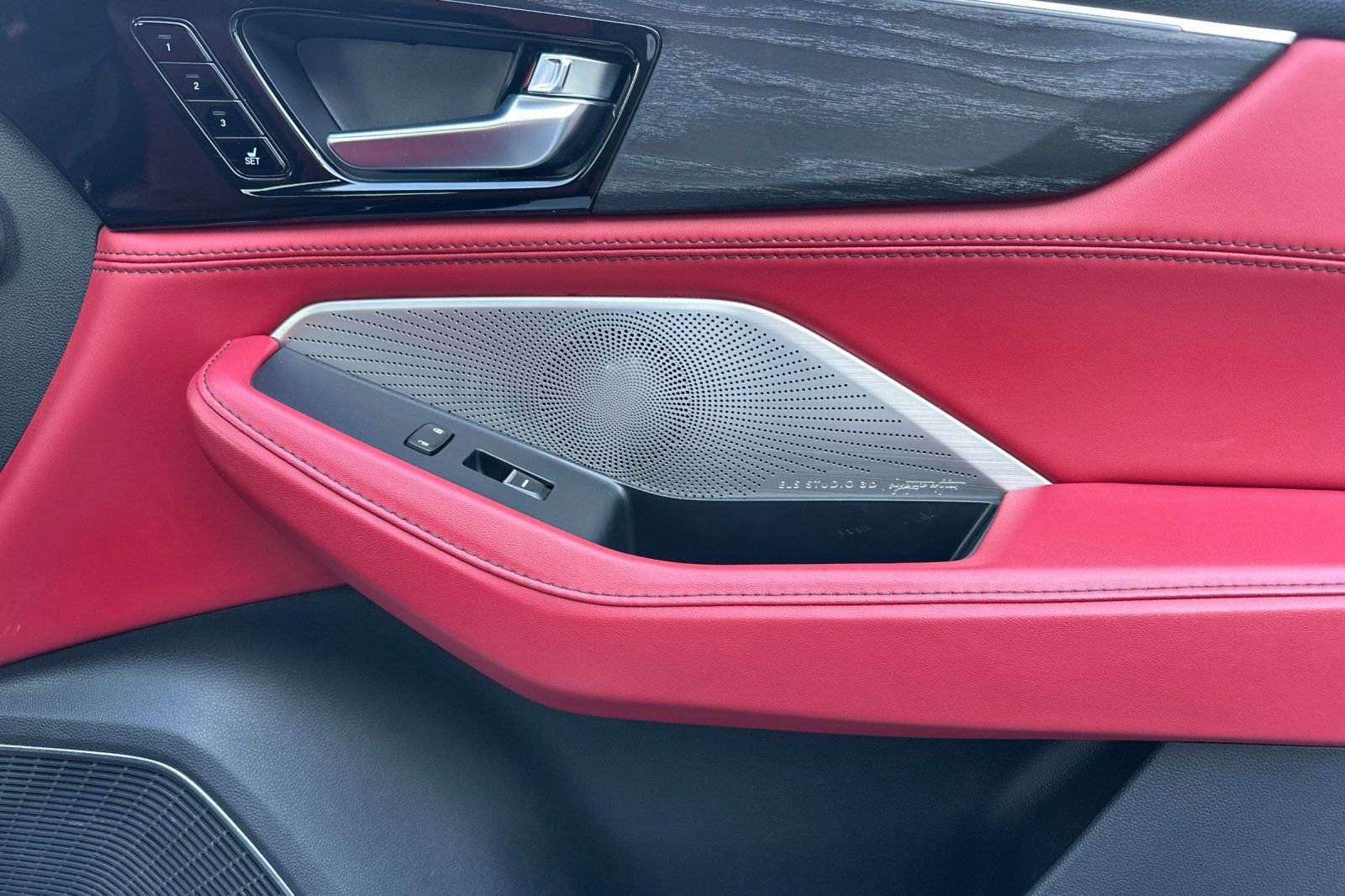 Used 2023 Acura MDX Type S image 22