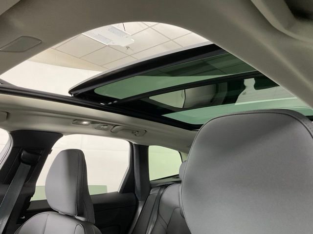 New 2026 Volvo XC60 B5 Core w/ Protection Package Premier image 24