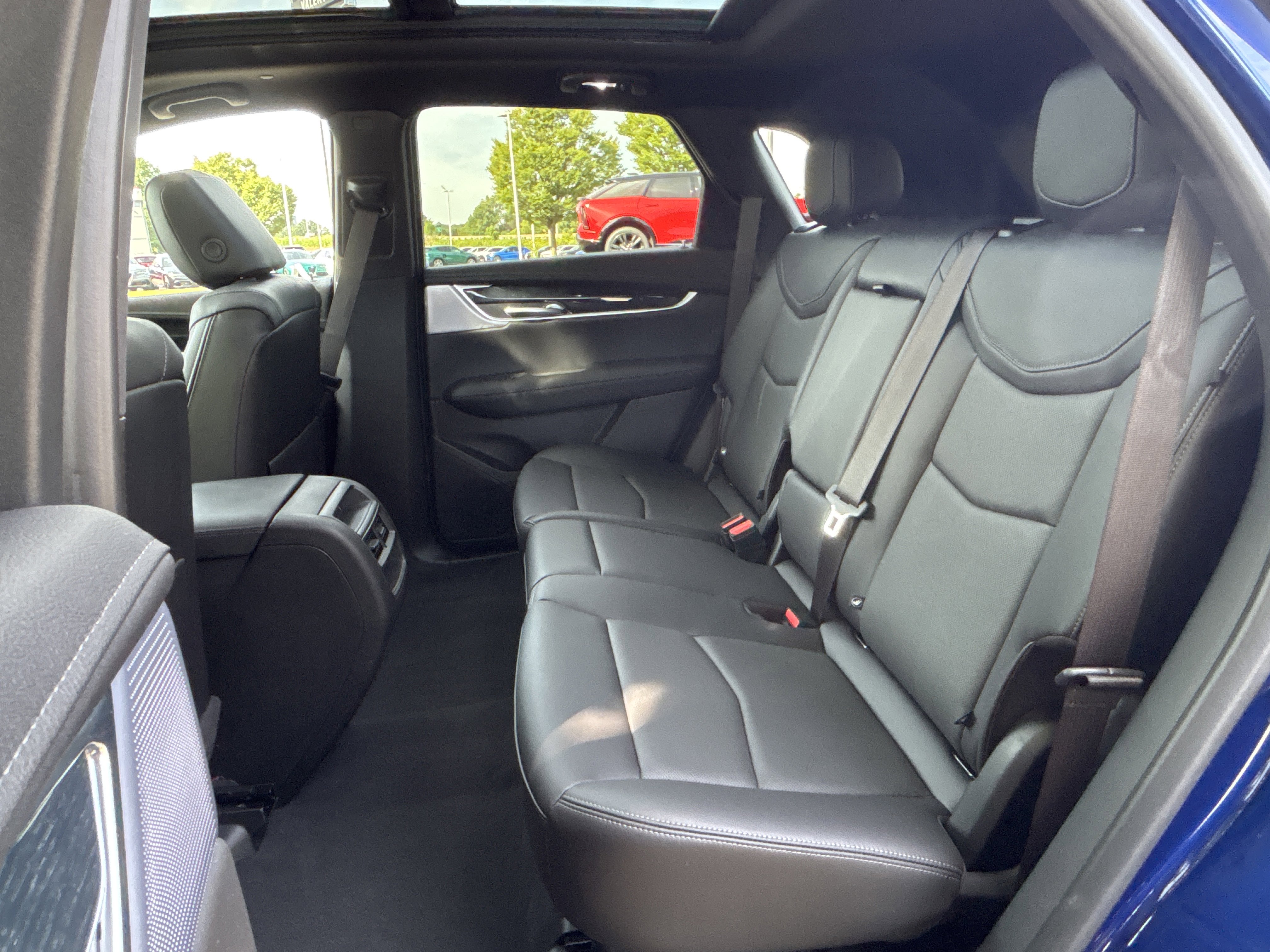 Used 2025 Cadillac XT5 Premium Luxury image 31