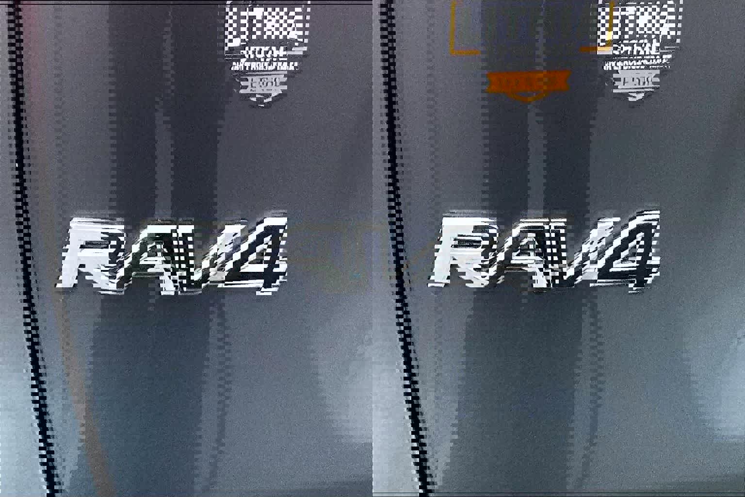 Used 2024 Toyota RAV4 XLE w/ Convenience Package image 7